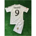 Gökmenspor Beyaz Unisex Kylian Mbappé R.madridd 4'lü Set Çocuk Alt-Üst Forma Takımı Bileklik ve Çorap Hediyeli - 6 - 7 Yaş
