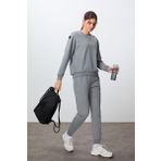 Gri Melanj Kompakt Pamuklu Kalın Pürüzsüz Dokulu O Yaka Oversize Fit Kadın Eşofman Takım - 95341