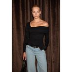 GRIMELANGE VELMEA Kadın Asimetrik Yaka Omuz Detaylı Slim Fit Siyah Bluz