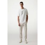 Guess Erkek Beyaz Logolu T-shirt Xl