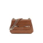 Guess Melinda Mini Dönüştürülebilir Çapraz Askılı Kapaklı Kadın Kahverengi Omuz Çantası HWKL9933780-