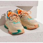 Guja 24Y402 Bej Kadın İthal Taşlı Yüksek Taban Premium Sneaker Spor Ayakkabı