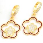?Gümüş Gold Sallantılı Çiçek Desenli Kadın Küpe