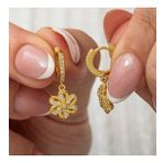 ?Gümüş Sallantılı Gold Çiçek Kadın Küpe