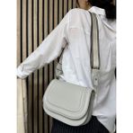 Günlük Kadın Omuz Çantası Dikiş Detaylı Ayarlanabilir Çapraz Askılı Şık Sade 4000 - 18 x 23 x 15 cm - Gri