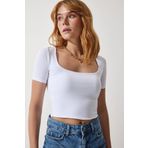 Happiness İst. Kadın Beyaz Kare Yaka Crop Örme T-Shirt AN00170