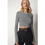 Happiness İst. MC00229 Siyah Beyaz Çizgili Kaşkorse Crop Bluz