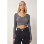 Happiness İstanbul Kadın Koyu Gri V Yaka Crop Bluz UB00171