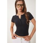 Happiness İstanbul Kadın Siyah Çıtçıtlı Basic Örme Crop Bluz FW00004