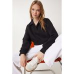 Happiness İstanbul Kadın Siyah Polo Yaka Şardonlu Crop Örme Sweatshirt HW00014