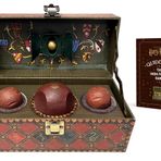 Harry Potter Collectible Quidditch Set (Includes Removeable Golden Snitch!): Revised Edition
