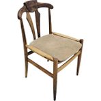 Hasağaç Rove Modern Sandalye Doğal Masif Ahşap Konik Ayaklı Ceviz Tonları Bej Döşemeli Ergonomik Tasarım