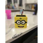 Hasfar Tech Minion Temalı Kalemlik – Eğlenceli Masa Üstü Düzenleyici