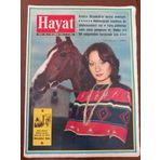 Hayat Haftalık Mecmua *Sayı:48 * 25 Kasım 1976 * Tüm Ekleri İçindedir / Kraliçe Elizabeth'in Terzisi Anlatıyor * Bit Salgınından Karunmak * Moda