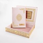 Hayrat Neşriyat Raşel Kutulu Hediyelik Kuran-ı Kerim (Orta Boy, Bebe Pembe, Şems Lafzatullah Gold Pleksi)