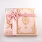 Hayrat Neşriyat Şal + Seccade + Tesbih + Kuran Hediye Seti (Çanta Boy, Ekonomik Cilt, Pembe)