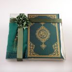 Hayrat Neşriyat Şal + Seccade + Tesbih + Kuran Hediye Seti (Çanta Boy, Ekonomik Cilt, Yeşil)