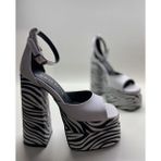 Hayy Shoes Beyaz -Zebra Bilekten Bağlamalı Çift Platform Topuklu Sandalet - Beyaz Zebra