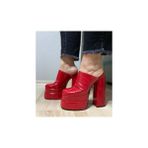 Hayy Shoes Kırmızı Rugan Pliseli Çift Platform Topuklu Sandalet