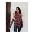 hazelin Kadın Bordo Tek Omuz Asimetrik Kesim Eldiven Detay Deri Bluz HZL25W-FRY123641