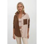 Hazelin Kadın Kahverengi Krem Renk Bloklu Oversize Poplin Basic Gömlek HZL22S-BD1201161 Truvakar Kol Günlük Stil - 44 - Açık Kahverengi - Krem
