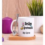 Hediye Dükkanı Kişiye Özel Resim Öğretmeni Ahşap Altlıklı Kaşıklı Beyaz Kupa Bardak