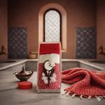 Hediye Hamamı Lüks Magnetli Ayna Doğal Sabun Seti – El Yapımı Doğal Sabun ve Havlu – Spa Hediye Kutusu (kırmızı)