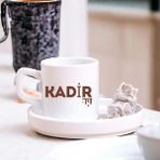 Hediye Vakti Kişiye Özel Isimli Çikolata Damla Tasarımlı Türk Kahvesi Fincanı - 1 Adet - 90 ml