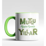 Hediye Zengini Kişiye Özel Mutlu Yıllar Text Tasarımlı Yeşil Kupa - 200 ml - 1 Adet - Beyaz - Yeşil