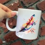 Hediyeci Abla Size Özel Renkli Kuş Tüyü Seramik Baskılı Beyaz Kupa Bardak