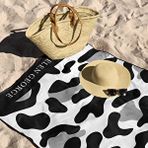 Helen George New Land Leoapar Siyah Beyaz Oversize Plaj Havlusu