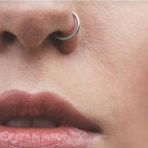 Heppii 316L Cerrahi Çelik Gümüş Renk Yuvarlak Burun Piercing Halka – Minimalist Tasarım, Rahat ve Güvenli Kullanım