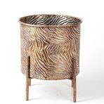 Herdekora Dalga Desenli Ayaklı Silindir Metal Altın Eskitme 26x32x26 cm Çiçeklik Saksı