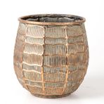 Herdekora Kabartma Çizgi Desenli Metal Bakır Eskitme Gri 24x23x24 cm Çiçeklik Saksı