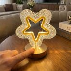 Hereveoyuncak Içi Boş Yıldız Şeklinde Kristal LED Masa Lambası – Dokunmatik, 3 Renk Işşık Modlu, Şarjlı Mini Dekoratif Gece Lambası