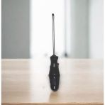 Hırdavat Tekli Tornavida Düz 5*125MM Siyah Renk Mıknatıslı