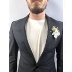 Hobigram Beyaz Çiçekli Krem Cipsolu Damat Yaka Çiçeği
