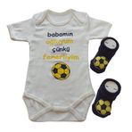 Hoşgeldin Bebek, Yenidoğan Erkek Bebek, Sarı Lacivert Taraftar Baskılı Badi Aksesuarlı Çorap Hediye Seti (0-3)