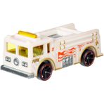 Hot Wheels BHR15-BHR21 Renk Değiştiren Araba