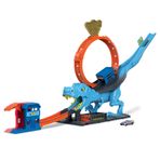 Hot Wheels Dinozor ile Mücadele™ Oyun Seti 1 adet oyuncak araba içeren Hot Wheels™ şehri pist seti, T-Rex akrobasi ve yarış çemberli oyun seti HKX42