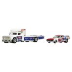 Hot Wheels Premium Car Culture Team Transport FLF56-HCR40 '72 Plymouth Cuda FC & Retro Rig