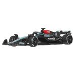 Hot Wheels Premium Mercedes-AMG PETRONAS Formula 1 2024 Takım Arabası, 1:64 Ölçek, Metal Diecast Model Araba, #63