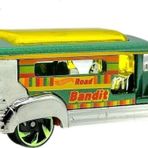 Hot Wheels Tekli Arabalar ROAD BANDIT HTD27