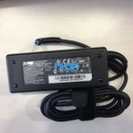 HP 15-R209NT Notebook Adaptör