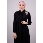 Hürrem Bone 1305D_06 Pudra Sandy Kumaş Desenli Şifon Kemerli Pratik Hazır Geçmeli Tesettür Bone