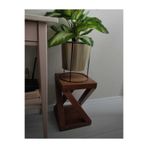 inci mobilya ahşap Ahşap Sehpa, Saksı Altlığı, Çiçek Altlığı Saksılık 35x25x25cm.kestane Rengi tekerlekli