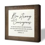 İncil Ayeti Joshua 1:9 Kutu İşareti, Güçlü ve Cesur Olun, Ahşap Plak Hediye Masa Üstü, Bilgelik Plaket Tabelası, Hıristiyan Kreş Dekoru, Çocuk Odası Dekoru, Arkadaşlar için Teşvik Hediyesi Mezunlar