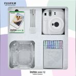 Instax mini 12 Beyaz Fotoğraf Makinesi 10'lu Film Simli Pleksi Kılıf Mandal ve Kıskaçlı Resim Standı