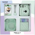 Instax mini 12 Yeşil Fotoğraf Makinesi 10'lu Film Simli Pleksi Kılıf Mandal ve Kıskaçlı Resim Standı