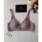 İntive lingerie-innocent&attractive Eleanor Önü ve Yanı Dantel Detaylı Dikişsiz Lazer Kesim İnce Askılı V Yaka Hafif Destekli Sütyen